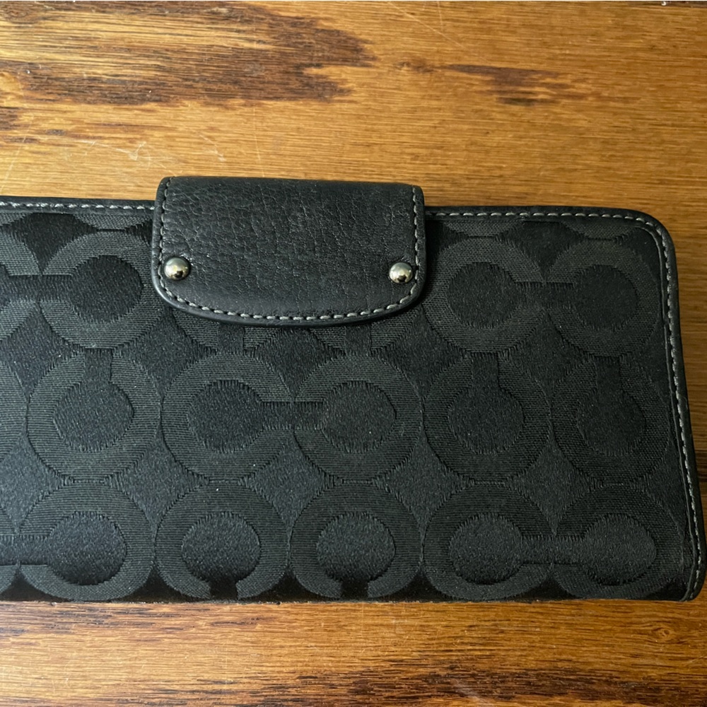 Coach Wallet - Pink & Black - Picture 2 of 6